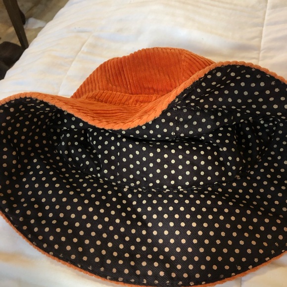 corduroy orange bucket hat - Picture 3 of 3